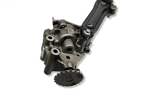 Opel Vivaro Oil pump 8200345633 8200346592