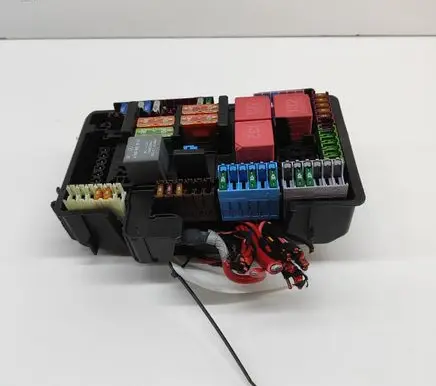 Mercedes-Benz C W205 Fuse module A2055848201