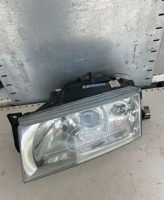 Skoda Octavia Mk1 (1U) Headlight/headlamp