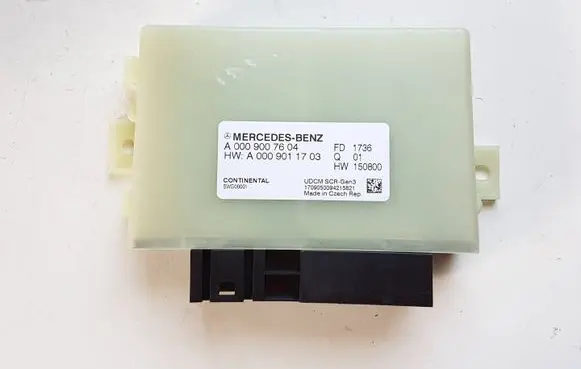Mercedes-Benz E W213 Reducing agents exhaust control unit A0009007604