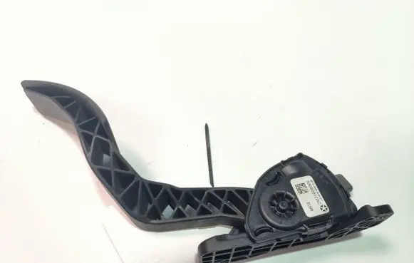 Chrysler Aspen Accelerator throttle pedal 53032910AC 6PV93390327 33906