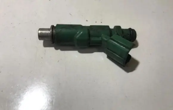 Toyota Prius (XW10) Fuel injector 2325021020 23250-21020