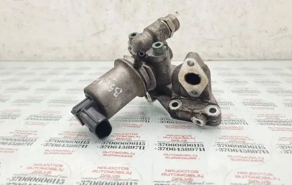 Volkswagen PASSAT B5.5 EGR valve 06B131817L