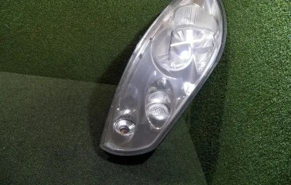 Renault Master III Headlight/headlamp 17064602 17064604