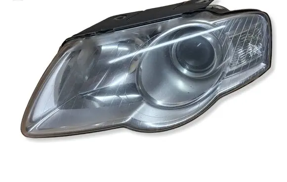 Volkswagen PASSAT B6 Headlight/headlamp 3C0941005AB 89316390