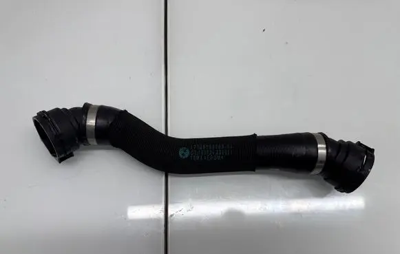 BMW X6 G06 Engine coolant pipe/hose 8596053