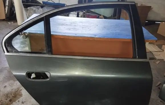 Peugeot 607 Rear door 
