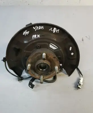 Front wheel hub