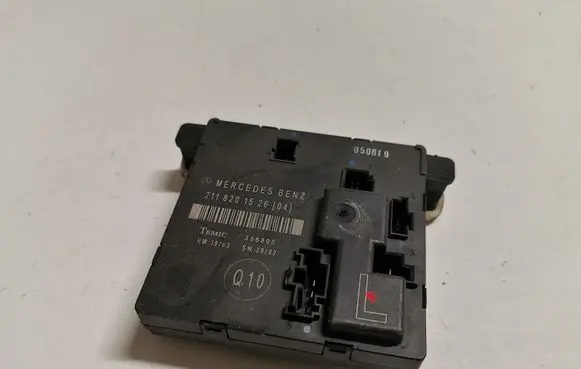 Mercedes-Benz E W211 Door control unit/module A2118201526
