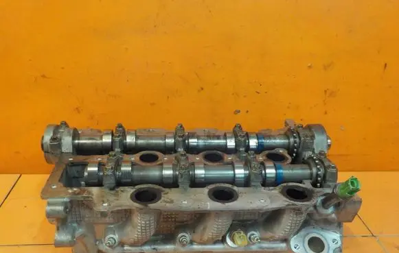 Land Rover Range Rover L405 Engine head 9X2Q6C064DA KOMPLETNA