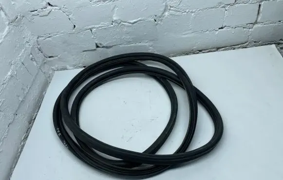 Citroen Berlingo Trunk rubber seal (body) 