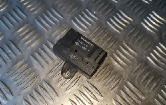 Volvo XC60 Seat heating relay 31268908