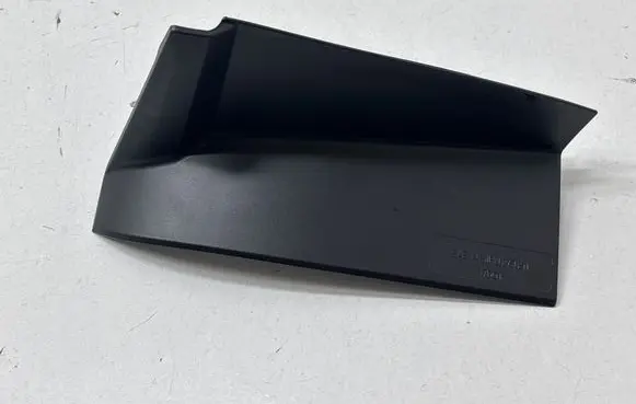Volkswagen Jetta VII Rear/tail light trim molding 17A945312