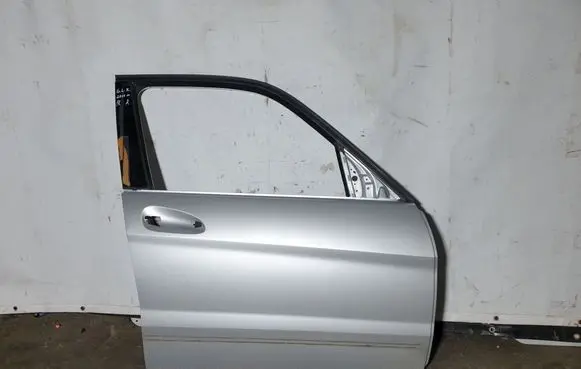 Mercedes-Benz GLK (X204) Front door