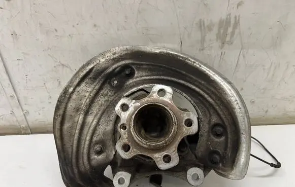 BMW 3 G20 G21 Front wheel hub 621654