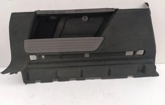 Trunk/boot side trim panel
