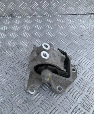 Suzuki Vitara (LY) Engine mount vacuum valve 