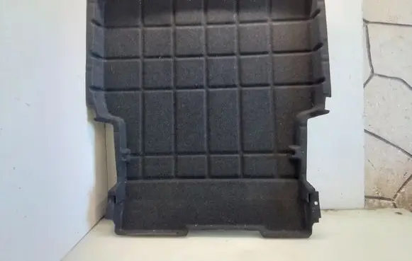 BMW 5 E60 E61 Trunk/boot floor carpet liner E617050373