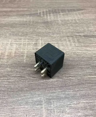 Mercedes-Benz E W124 Other relay 0332002171