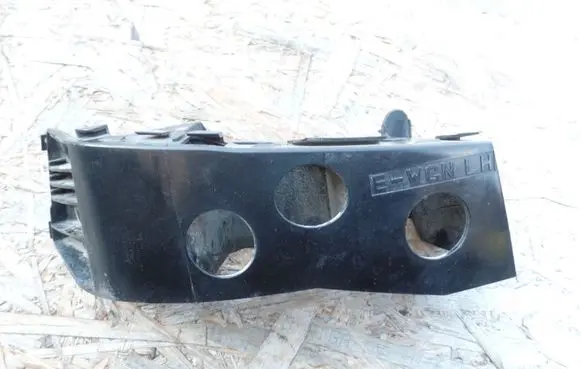 Subaru Legacy Bumper support mounting bracket corner 