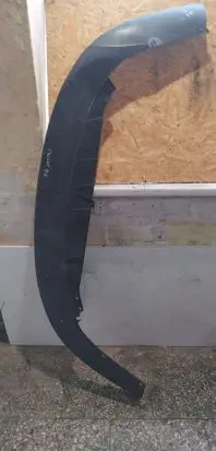 Front bumper lip