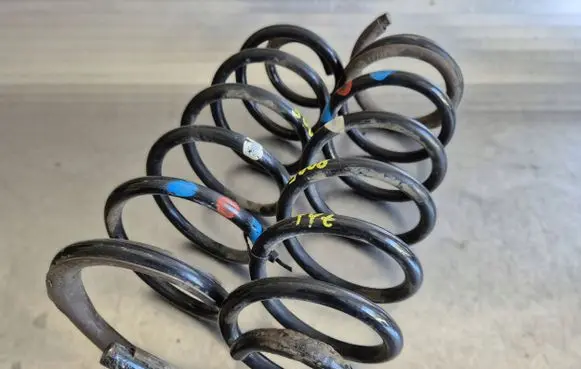 Peugeot 5008 Rear coil spring