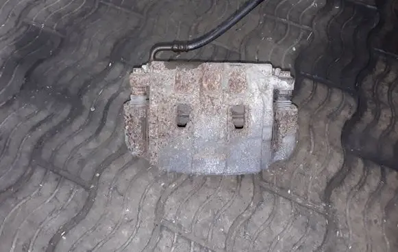 Cadillac SRX Front brake caliper NOCODE