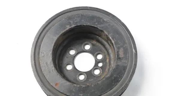 Audi A4 S4 B7 8E 8H Crankshaft pulley 06F105243J