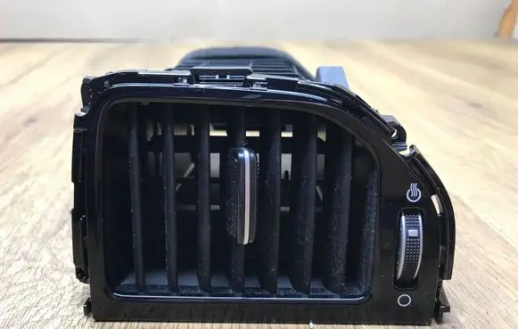 KIA Sportage Dash center air vent grill 97420F1AA0