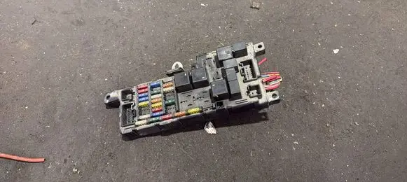 Volvo V70 Fuse box set 9452993 518322110