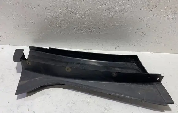 Volkswagen Golf IV Wiper trim 1J1819537C