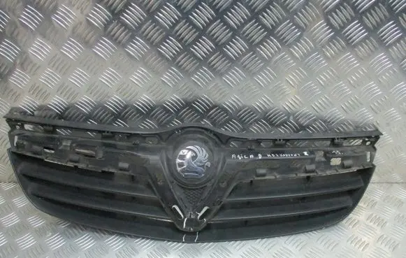 Opel Agila B Front bumper upper radiator grill
