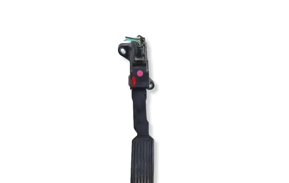 Toyota Avensis T270 Accelerator throttle pedal 7811005040