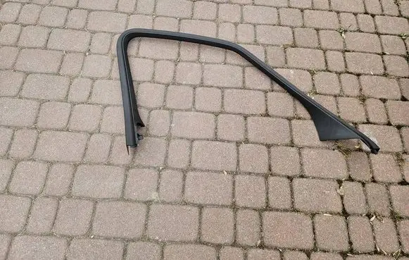 Opel Zafira C Other front door trim element 13264855