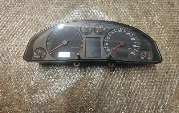 Audi A6 S6 C5 4B Speedometer (instrument cluster) 4B0920930K