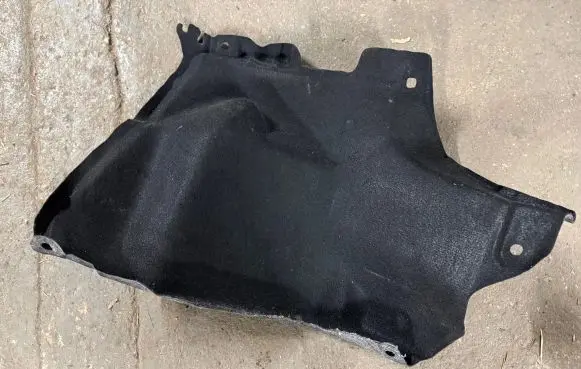 Trunk/boot side trim panel