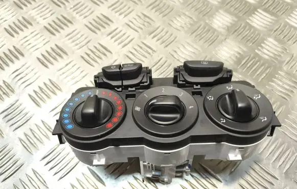 Opel Corsa E Climate control unit 5E0943200