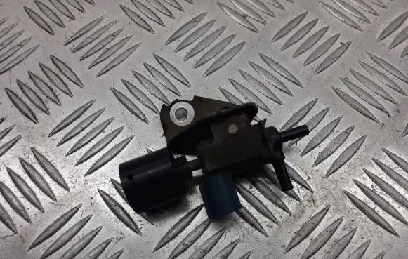 Toyota Corolla E140 E150 Vacuum valve 