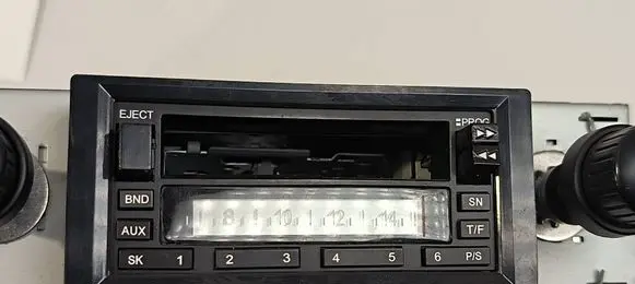Chevrolet Corvette Radio/CD/DVD/GPS head unit