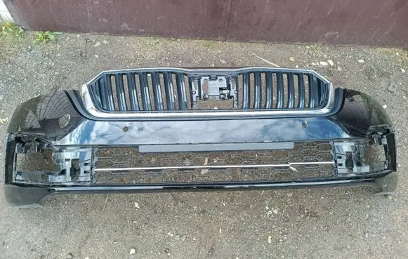 Skoda Octavia Mk4 Front bumper 5E3807221