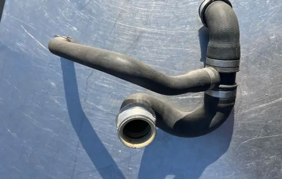 Mercedes-Benz Sprinter W906 Engine coolant pipe/hose A9065011482 A1665011482