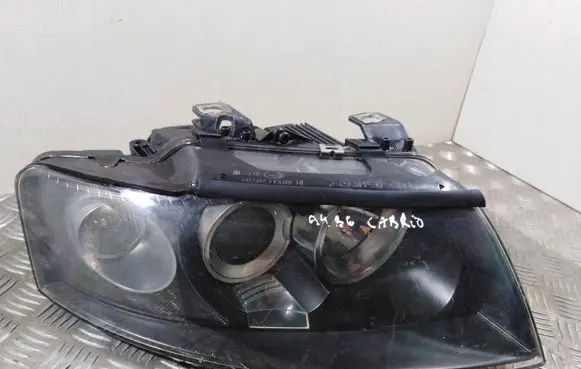 Audi A4 S4 B6 8E 8H Headlight/headlamp