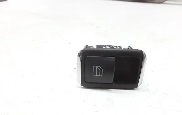 Mercedes-Benz C W204 Electric window control switch A2048707358