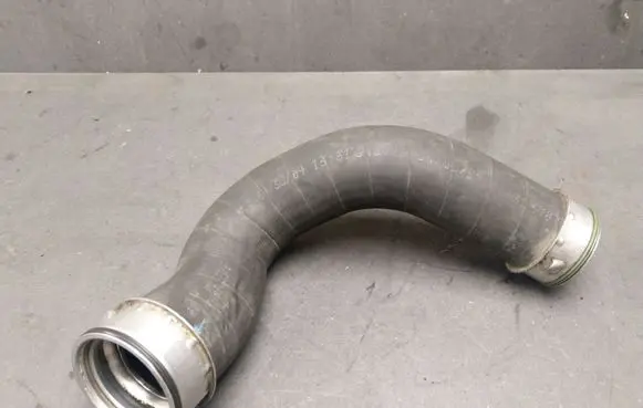 Volkswagen Multivan T5 Intercooler hose/pipe 4874052