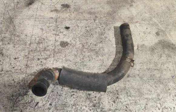 KIA Picanto Engine coolant pipe/hose