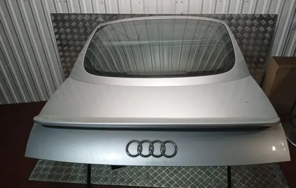 Audi TT Mk1 Tailgate/trunk/boot lid