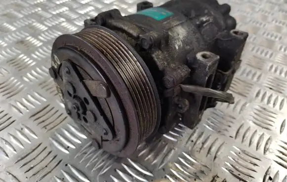 Nissan X-Trail T30 Air conditioning (A/C) compressor (pump) 3m5h19d629hb