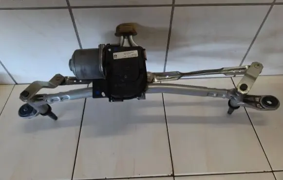 Opel Grandland X Wiper motor 9824762480