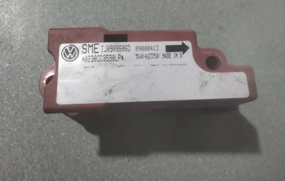 Volkswagen Golf IV Airbag deployment crash/impact sensor 1J0909606D 0230CD3590LP 09000413