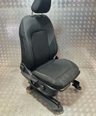 Ford Puma Front passenger seat DG17555